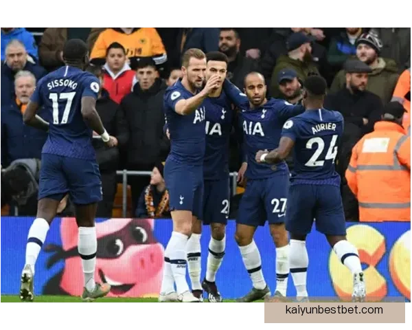 塞维新帅莫派遭弃用冬窗唯一新援引发争议新政初显